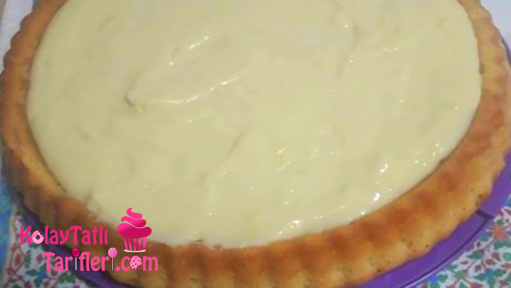Tart Kalıbında Kremalı Limonlu Kek
